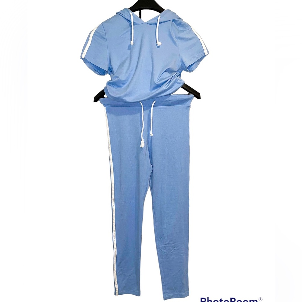 Kittenish light blue lounge set